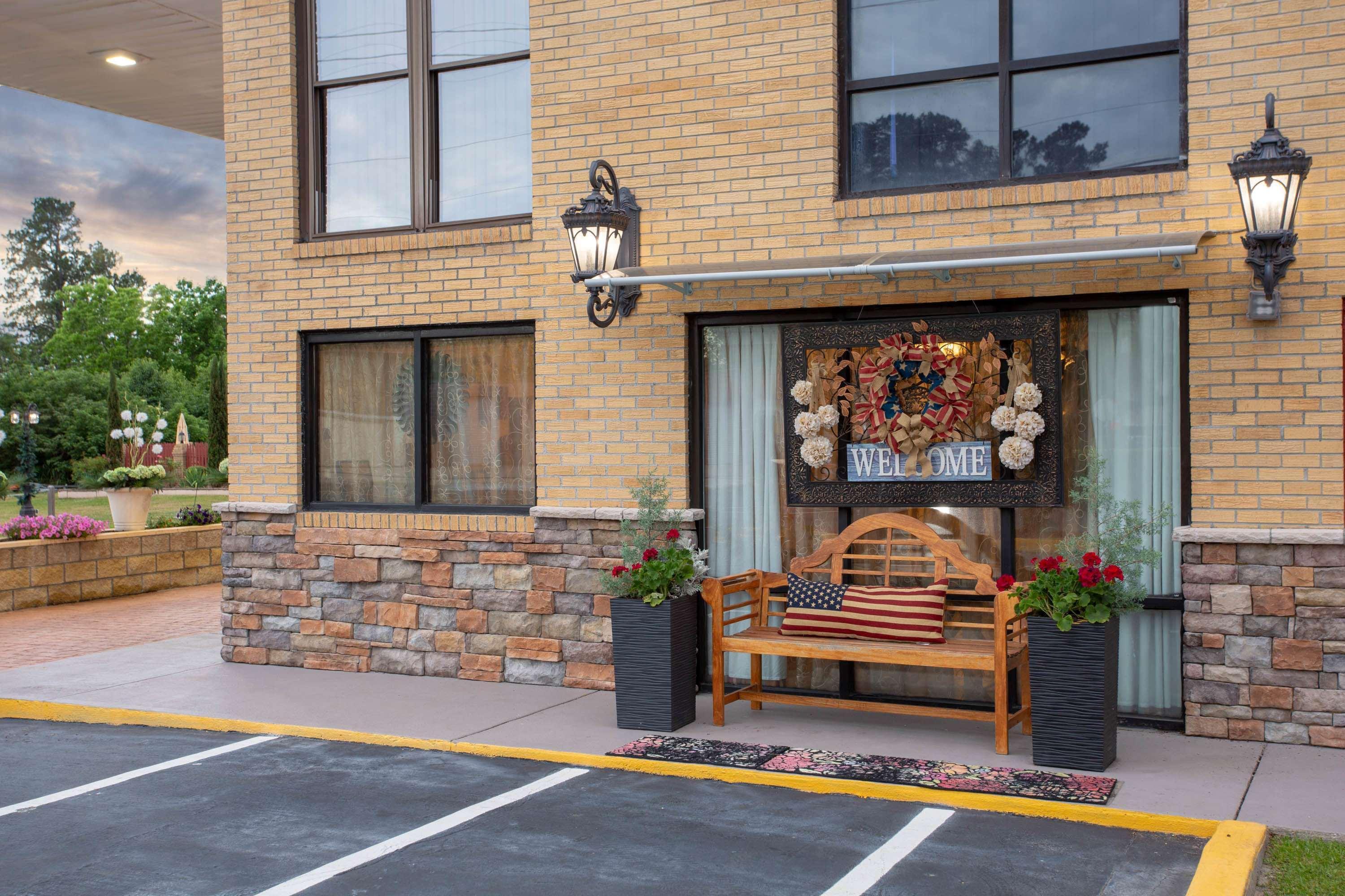 Days Inn By Wyndham Lake City Exterior foto